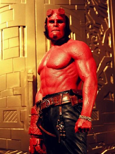 Guillermo del Toro y Ron Perlman detrás de Hellboy 3