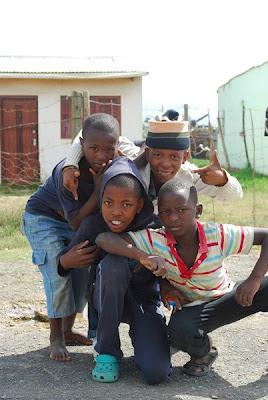 Especial Grahamstown segundo hogar: Una recorrida por la periferia y el Township... Especial Grahamstown segundo hogar: Una recorrida por la periferia y el Township...