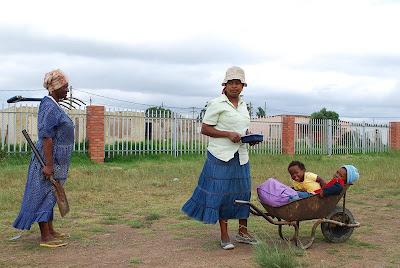 Especial Grahamstown segundo hogar: Una recorrida por la periferia y el Township... Especial Grahamstown segundo hogar: Una recorrida por la periferia y el Township...