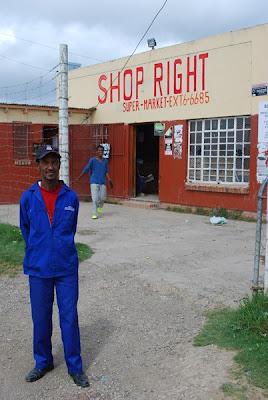 Especial Grahamstown segundo hogar: Una recorrida por la periferia y el Township... Especial Grahamstown segundo hogar: Una recorrida por la periferia y el Township...