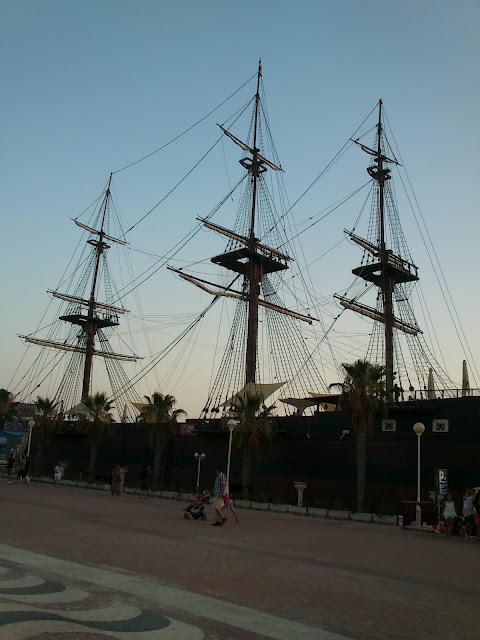Visita al galeón Santísima Trinidad en Alicante Visita al galeón Santísima Trinidad en Alicante