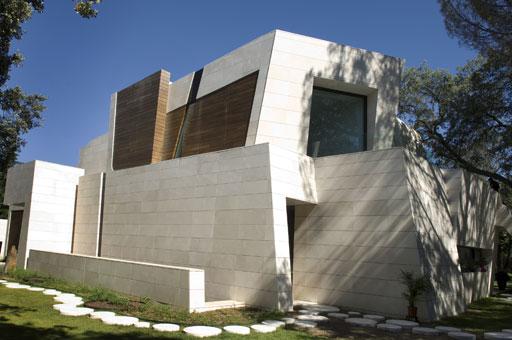 A-cero Projects Os presentamos una nueva vivienda que acabamos de finalizar a las afueras de Madrid (imágenes diurnas)