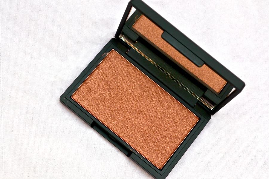 Honour Blush by Sleek Make Up Honour_Blush_by_Sleek_Make_Up_ObeBlog_03