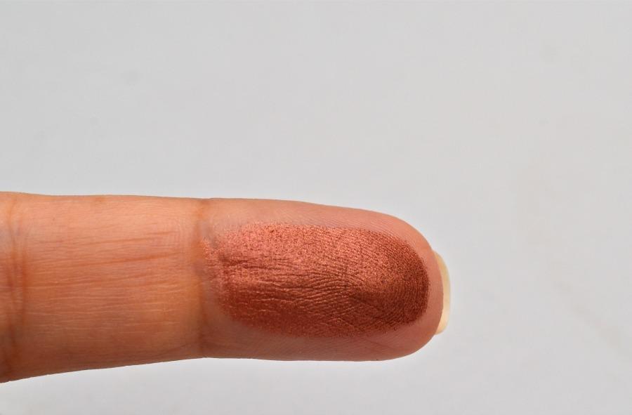 Honour Blush by Sleek Make Up Honour_Blush_by_Sleek_Make_Up_Swatch_ObeBlog_01