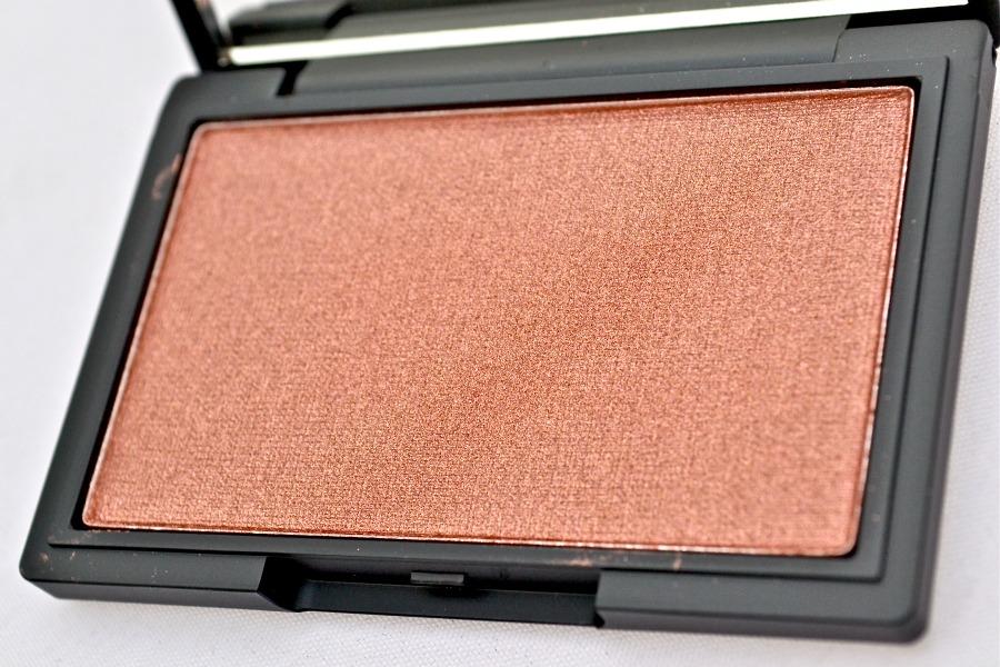 Honour Blush by Sleek Make Up Honour_Blush_by_Sleek_Make_Up_ObeBlog_04