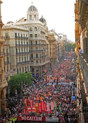 Mineros, policías, funcionarios y parados vuelven a las calles.