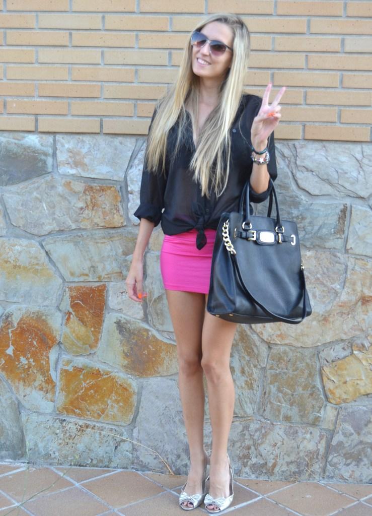 Fluor pink mini skirt