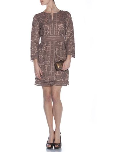 Animando un vestido negro para una comunión Animando un vestido negro para una comunión