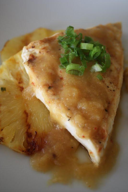 Tofu con piña 5 Tofu a la parrilla con salsa de piña