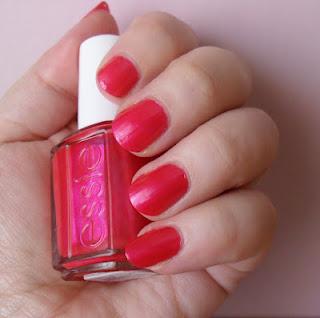 Otros esmaltes de Essie... Otros esmaltes de Essie...