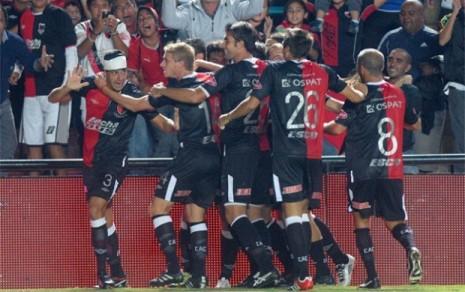 Colon ppal Clausura 2012, Club x Club: Colón (7°) – Otra vez, fuerte en el Cementerio