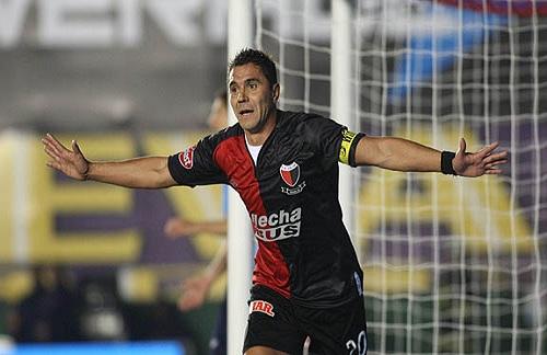 Bichi Clausura 2012, Club x Club: Colón (7°) – Otra vez, fuerte en el Cementerio