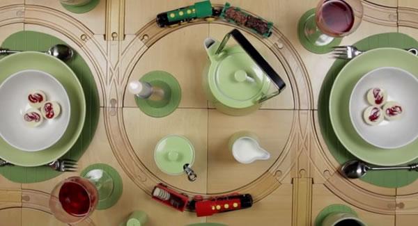 TrackTile Table :: mesa de comedor con vías de tren - Paperblog