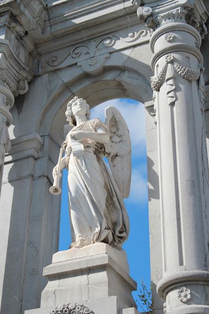 Cementerio de La Carriona (Avilés) Cementerio de La Carriona (Avilés)