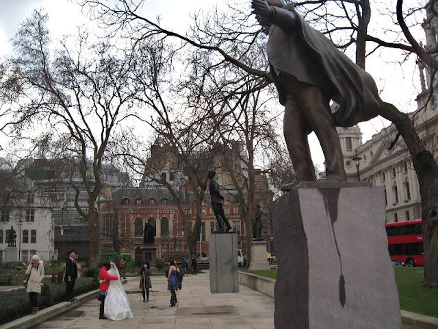 Callejeando en Londres. Por la ruta del poder (2da parte) Callejeando en Londres. Por la ruta del poder (2da parte)