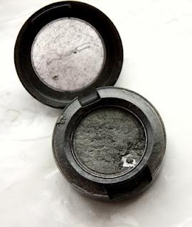 Cómo reparar una sombra de ojos rota Cómo reparar una sombra de ojos rota