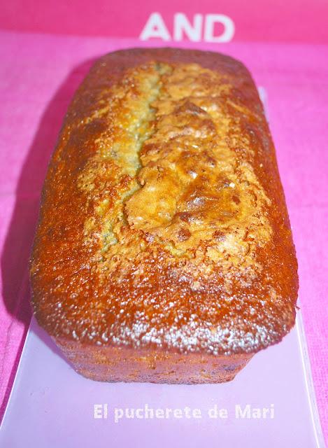 CAKE DE PLATANO, NUECES Y GOTAS DE CHOCOLATE