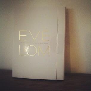 Mi GlossyBox de junio by Beatriz Peña Mi GlossyBox de junio by Beatriz Peña