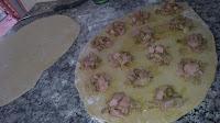 Raviolis caseros de atun, cebolla y jamon york Raviolis caseros de atun, cebolla y jamon york