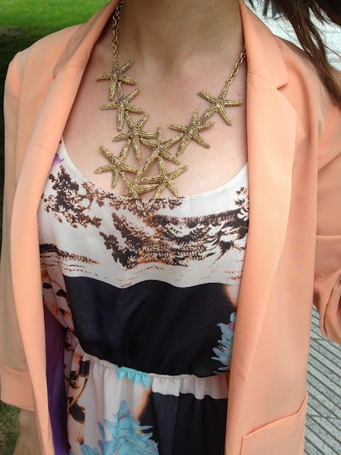 ¡Hola de nuevo! Hoy os traigo otro post con una prenda de... ¡Hola de nuevo! Hoy os traigo otro post con una prenda de...