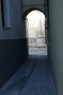 Cuando el Español debe de pedir perdón. Cuando el Español debe de pedir perdón.