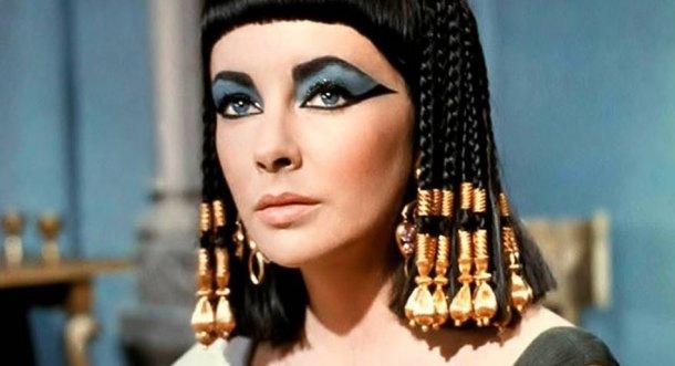 La NBC tras la figura de Cleopatra