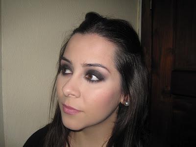 Maquillaje: Ahumado negro