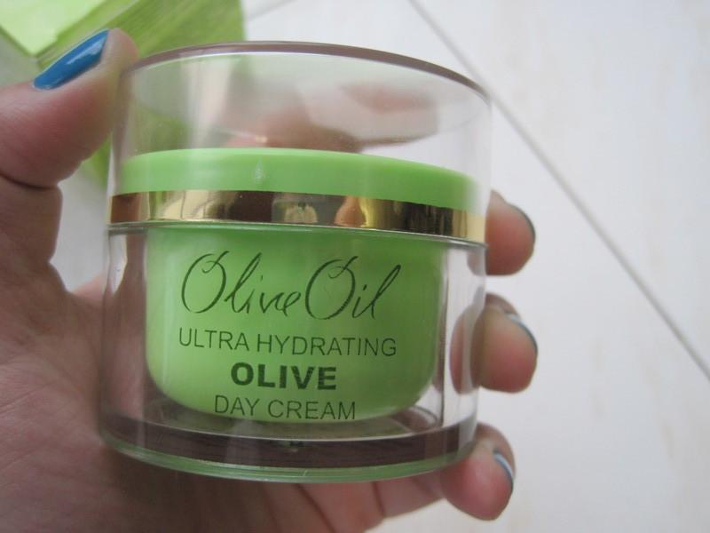 Ultra Hydrating OLIVE Day Cream de LA FÁBRICA DE BELLEZA
