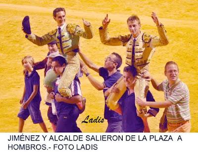 NOVILLADA MIXTA SIN CABALLOS EB VILLANUEVA DE CÓRDOBA: JIMENEZ Y ALCALDE SALEN A HOMBROS NOVILLADA MIXTA SIN CABALLOS EB VILLANUEVA DE CÓRDOBA: JIMENEZ Y ALCALDE SALEN A HOMBROS