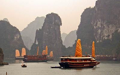 LA BAHÍA DE HA LONG, VIETNAM