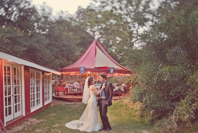 Bodas de hoy... Mary & Mike, una boda en el circo Bodas de hoy... Mary & Mike, una boda en el circo