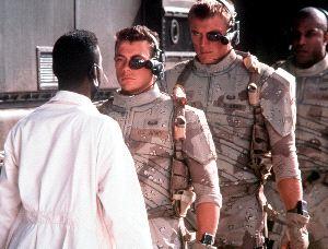 065D5UL-CUL-P3_1 Críticas Cinéfilas (173): Soldado Universal