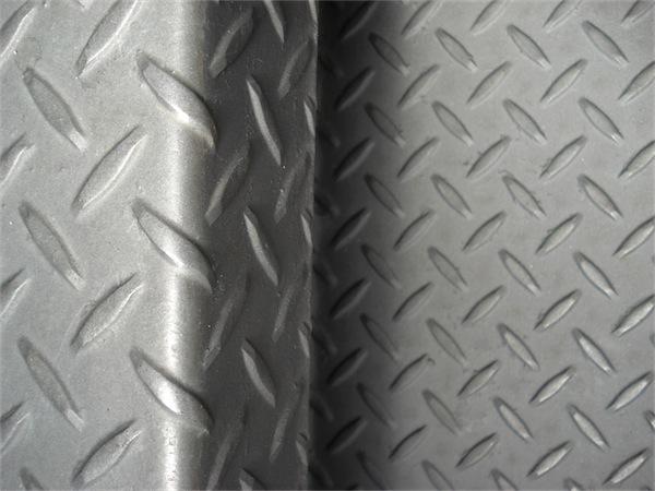 ✓ Convertir correo en tareas sin fricción Fricción