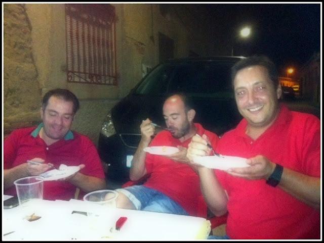 Bomba helada de Yogur Griego con Fruta y Chocolate Blanco. 4º Desafío en la Cocina Bomba helada de Yogur Griego con Fruta y Chocolate Blanco. 4º Desafío en la Cocina