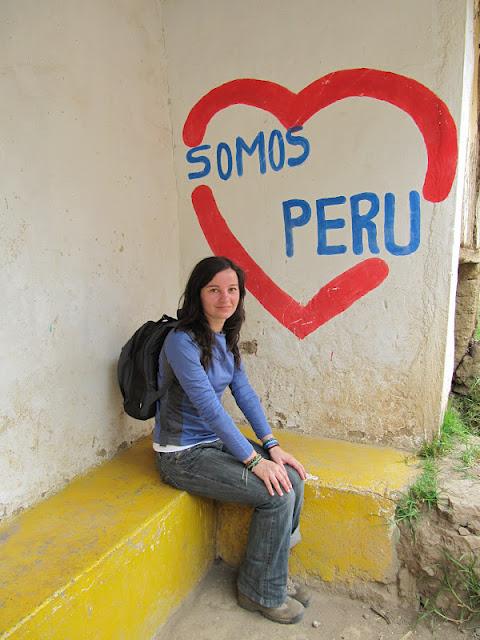 Crónicas mochileras en Conchucos : caminando hacia las ruinas de Marcajirca Crónicas mochileras en Conchucos : caminando hacia las ruinas de Marcajirca