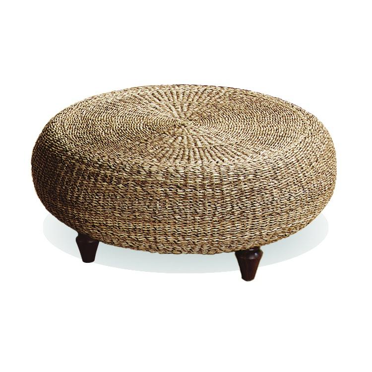 La transformación de un caucho a una mesa excepcional para combinar con unos muebles de Rathan La transformación de un caucho a una mesa excepcional para combinar con unos muebles de Rathan