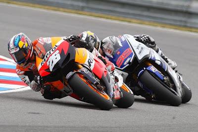 Pedrosa y Lorenzo eternizan su duelo en Brno Pedrosa y Lorenzo eternizan su duelo en Brno