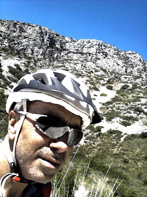 Rolling  to the mountains in the heat of the day .... (83,660 km de MTB en pleno parque Natural del Garraf... Sentirse libre no tiene precio...!!f