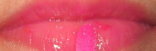 Labios: barras y brillos de Moment Make Up Labios: barras y brillos de Moment Make Up