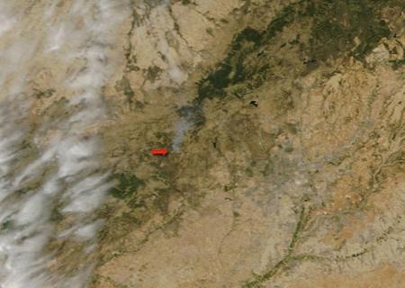 Madrid: Imagen satélite (27.08.2012) del incendio en Robledo de Chavela