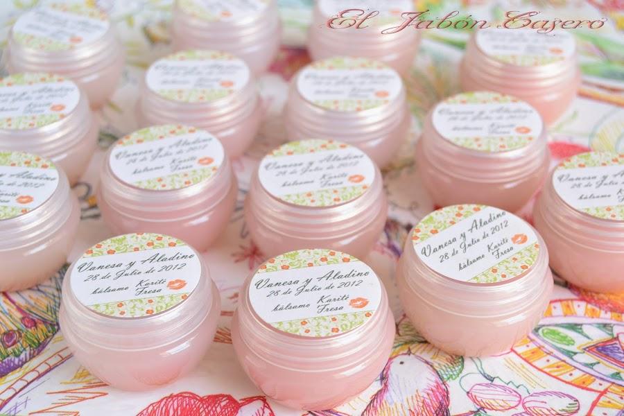 Jabones y bálsamos, detalles artesanales para bodas Jabones y bálsamos, detalles artesanales para bodas