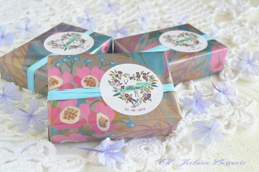 Jabones y bálsamos, detalles artesanales para bodas Jabones y bálsamos, detalles artesanales para bodas