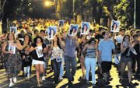 CON LOS FAMILIARES DE LAS VICTIMAS DE ONCE Y CON LOS FERROVIARIOS CON LOS FAMILIARES DE LAS VICTIMAS DE ONCE Y CON LOS FERROVIARIOS