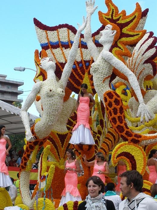 Carroza de la Batalla de Flores.