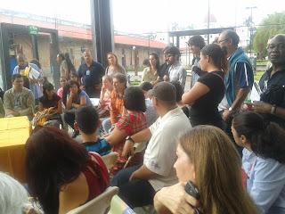 Observaciones sobre la Feria del Libro y el Simposio del Festival de las Flores de la Diápora Observaciones sobre la Feria del Libro y el Simposio del Festival de las Flores de la Diápora