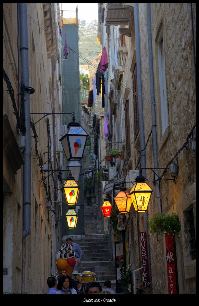 Dubrovnik, ciudad de faroles....