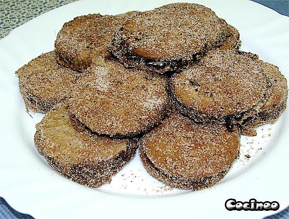 Galletas fritas rellenas de chocolate Galletas fritas rellenas de chocolate