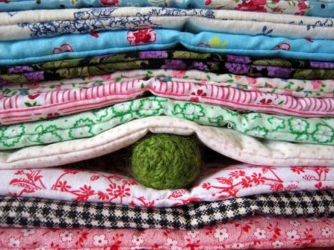 La Princesa y el Guisante. The Princess and the Pea. La Princesa y el Guisante. The Princess and the Pea.