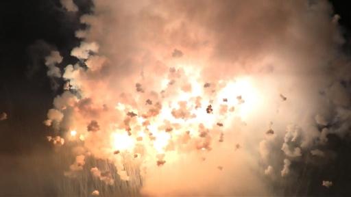 Fiestas del Avellano en Pola de Allande: La descarga de cohetes y voladores