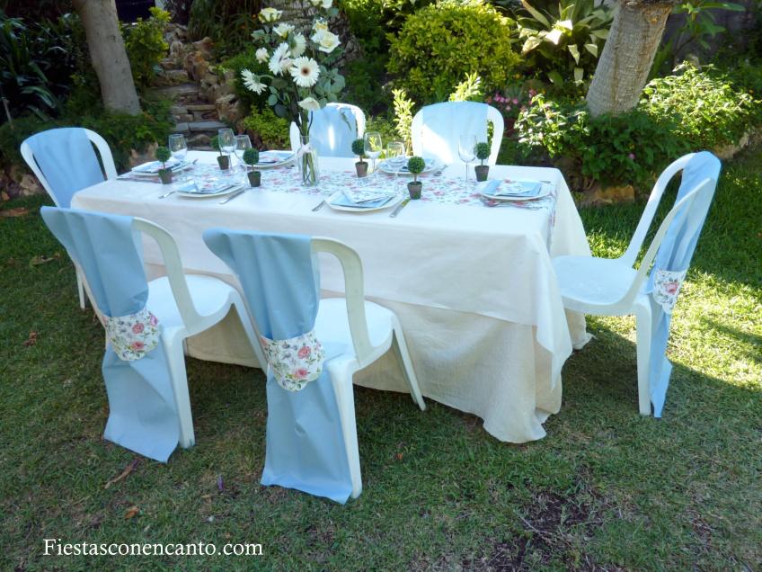 Mesa de comunión o bautizo en rosa y celeste